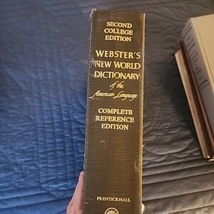 Webster's New World Dictionary 2nd college edition
